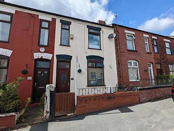 3 Bedroom Mid-Terrace House for Sale in Swinton, Salford, Greater Manchester
