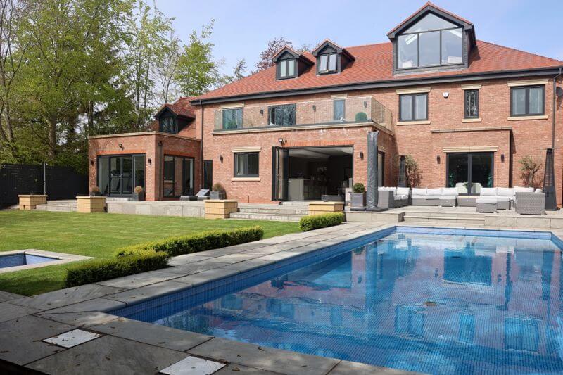5 Bedroom Luxury House for Sale in Gayton, Wirral