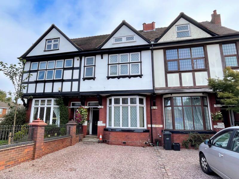 4 Bedroom House for Sale in Dudley Road, Sedgley