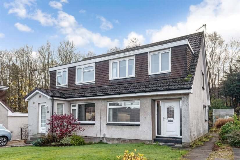 3 Bedroom House for Sale in Lenzie, Glasgow