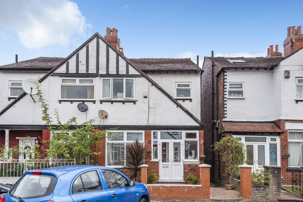 3 Bed House for Sale in Didsbury